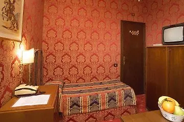 Ponte Bianco Hotel Rzym