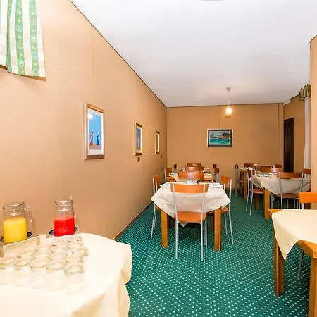 Ponte Bianco Hotel Rzym