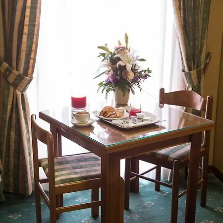 Ponte Bianco Hotel Rzym